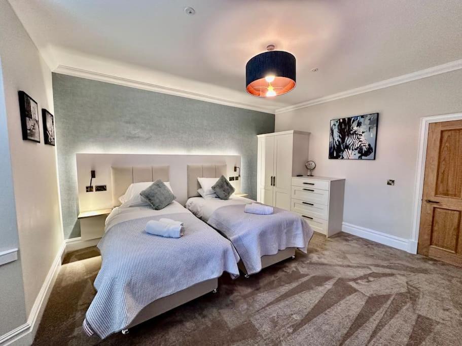 Spectacular 2 Bed, 2 Bath In Centre Édimbourg