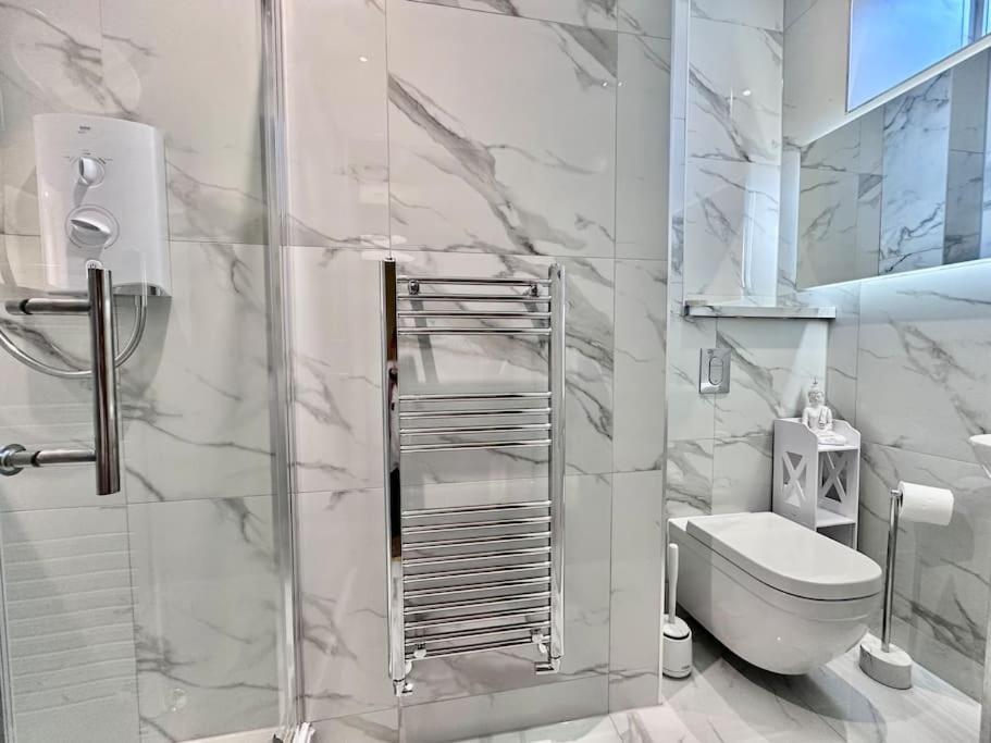 Spectacular 2 Bed, 2 Bath In Centre Édimbourg